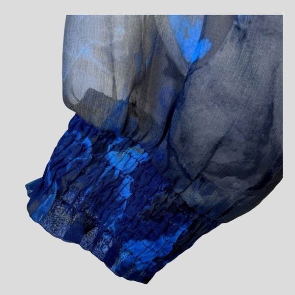 Cream Women’s Blouse M Royal Navy Blue Long Sleeves - Picture 6 of 15